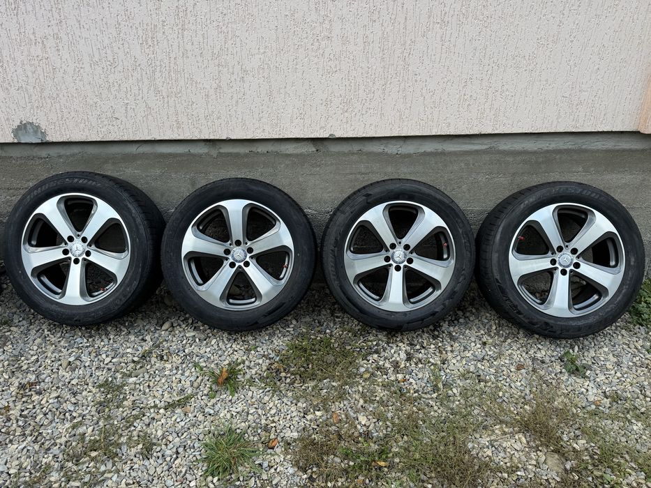 4 оригінальних диски Mercedes R19” з резиною 235/55/19 Bribgestone