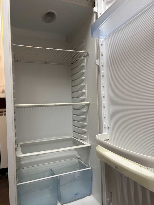 Холодильник Для зелени для напитков БЕЗ морозилки .