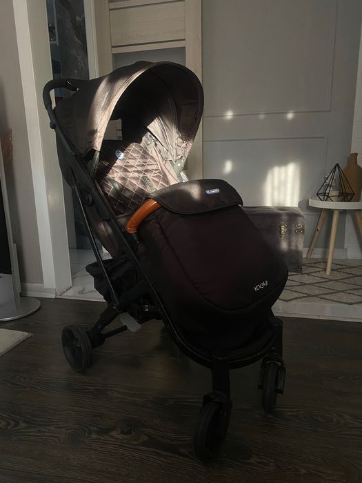 Дитячий візок прогулянковий