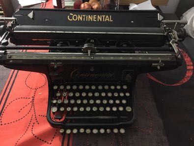 Maquina de escrever * Continental