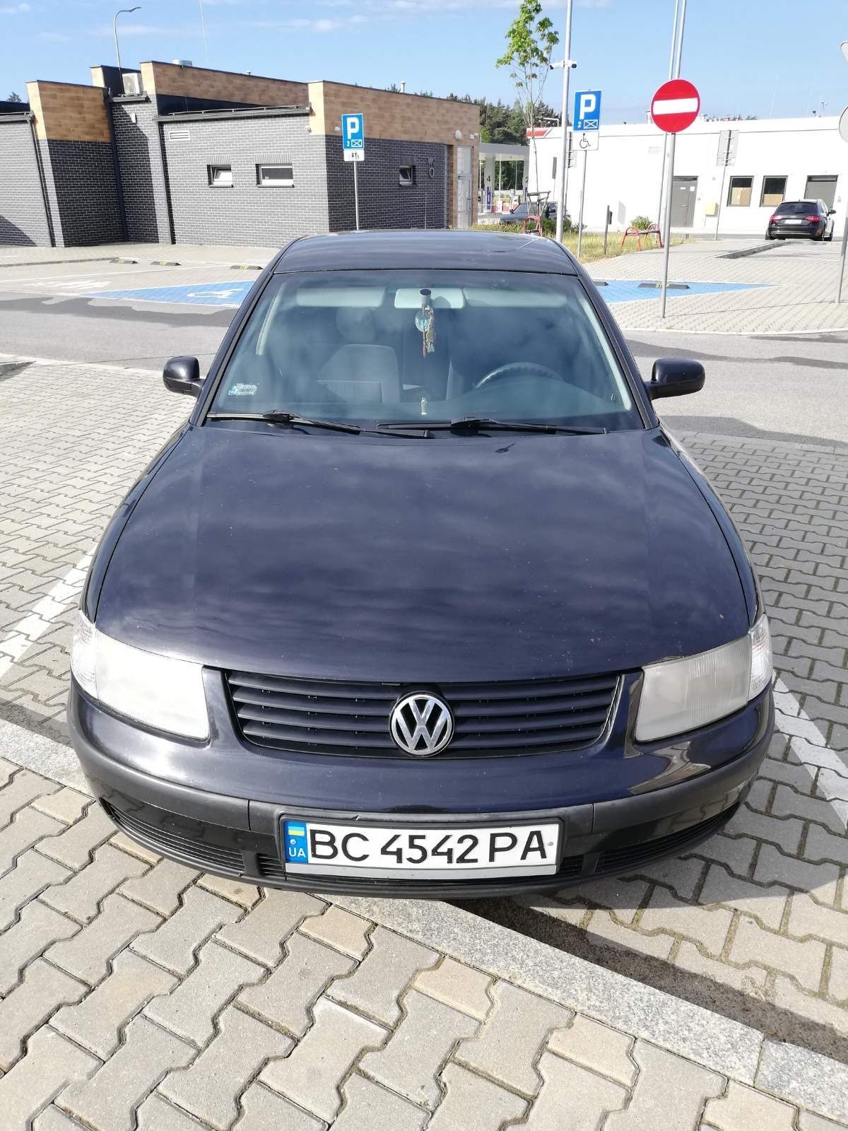 VW Passat sedan 1.8t. газ-бензин