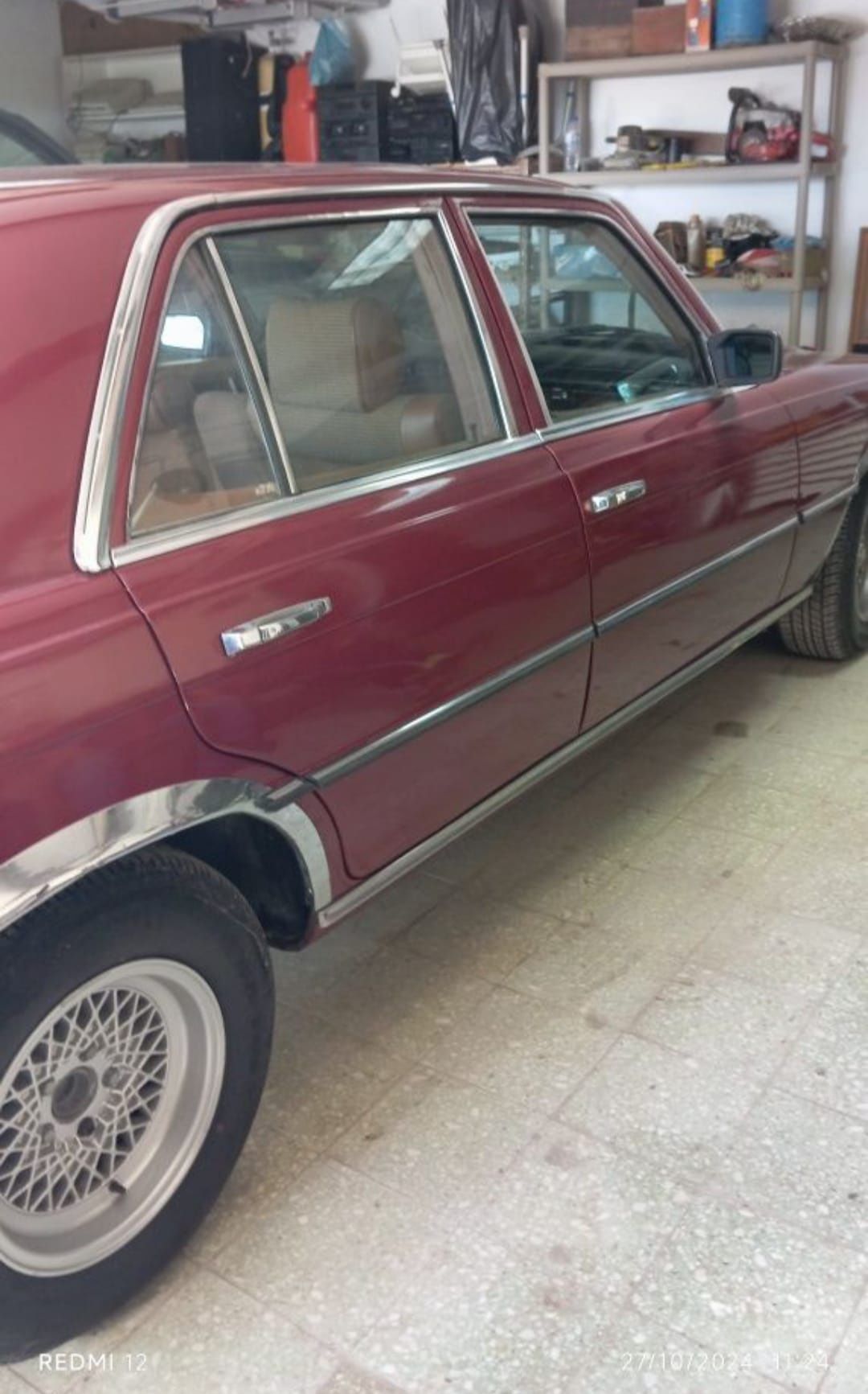 Mercedes Benz modelo 450 SE