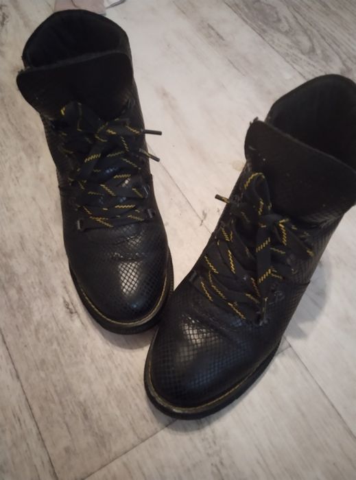 Шкіряні черевики, ботинки