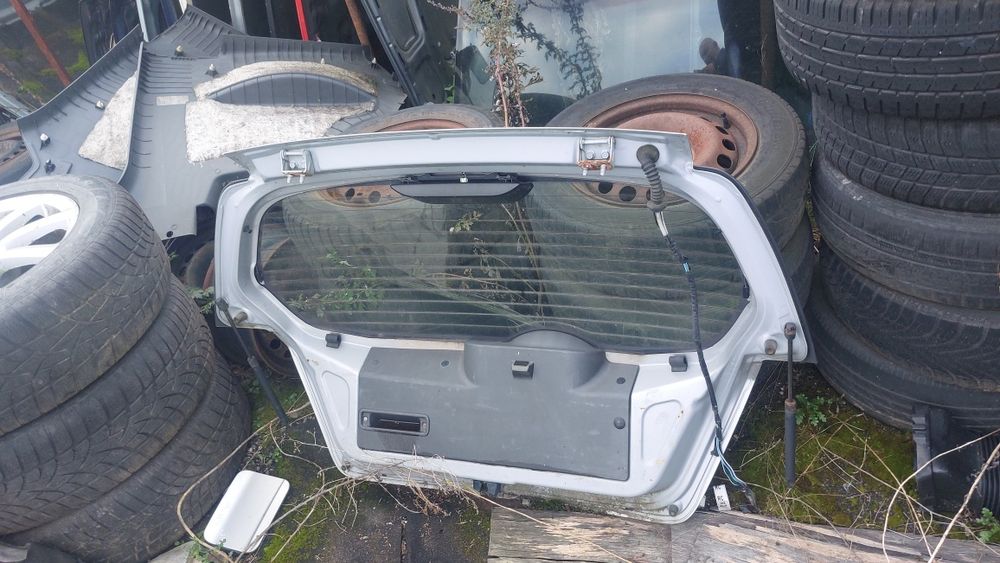 Ляда Chevrolet Aveo t250 t255 кришка багажника Авео Шевроле Кляпа