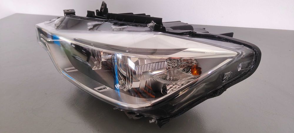 Lampa Przód Bi Xenon Nieskrętny Bmw 3 F30 F31 11-15r ZKW Kompletna
