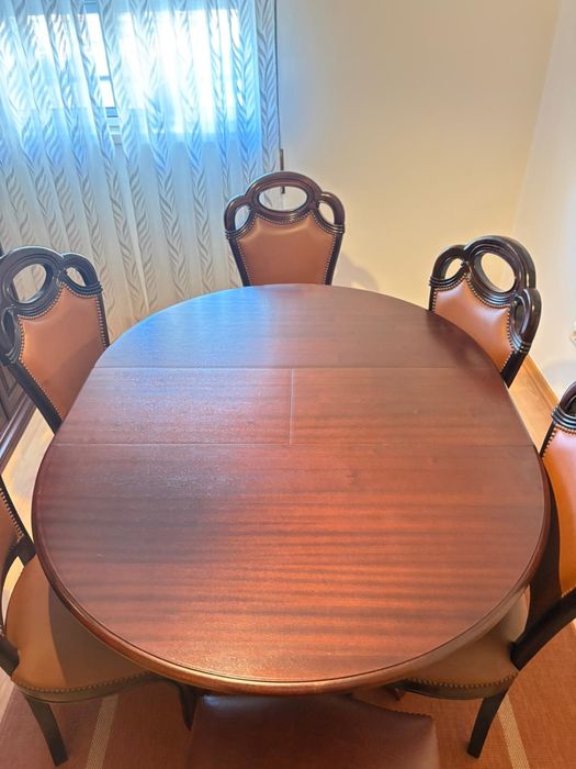 Mesa jantar extensivel e 6 cadeiras