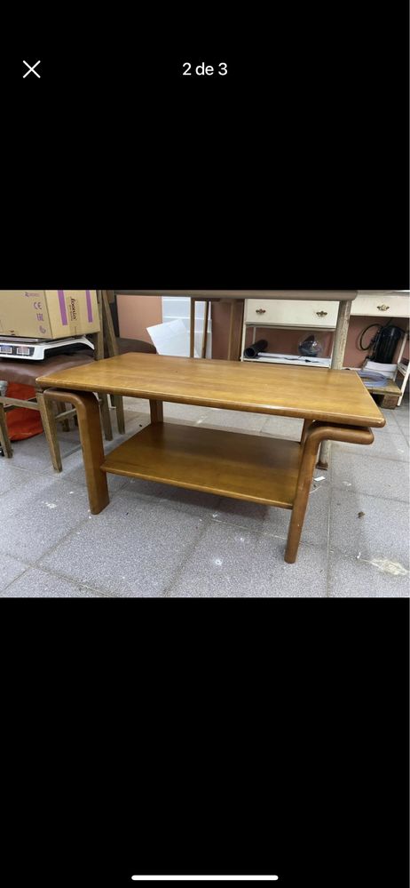 Mesa de centro em madeira