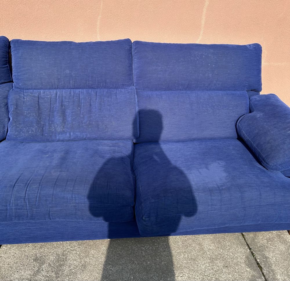 Sofá de Tecido Azul