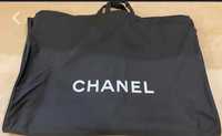 Чехол для одежды Chanel...