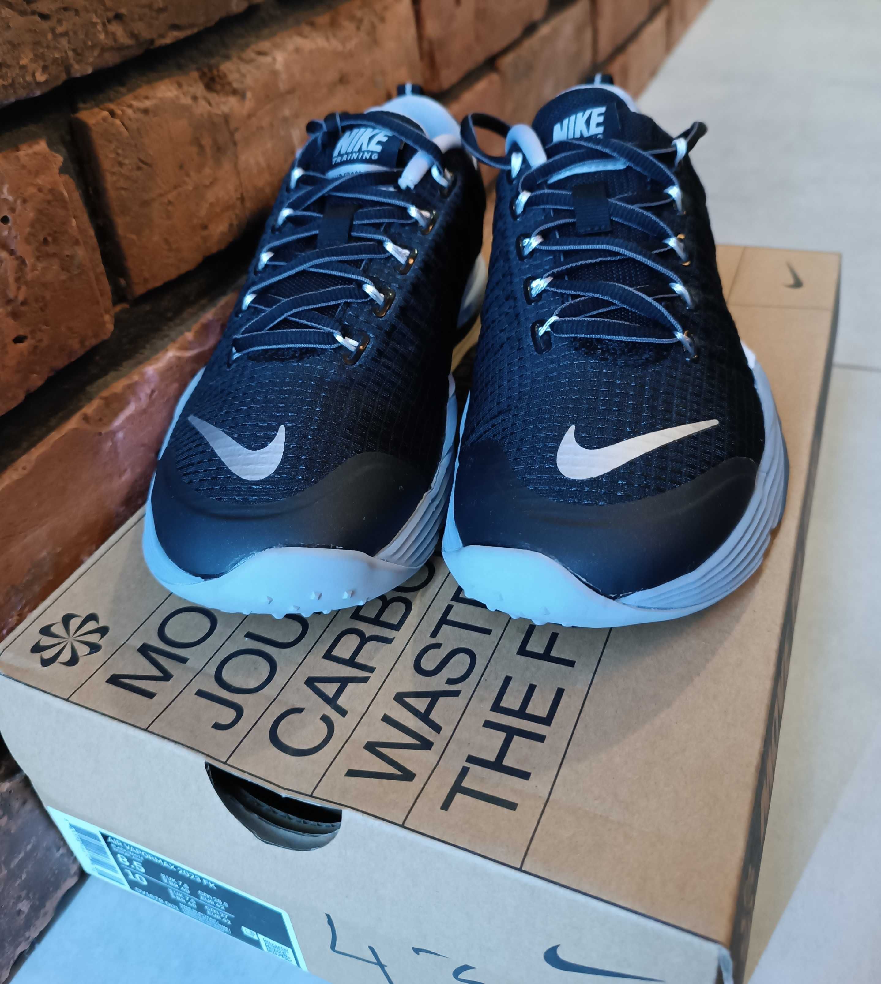 Nike Lunar Cross Element ,rozmiar 37,5 (23,5 cm)