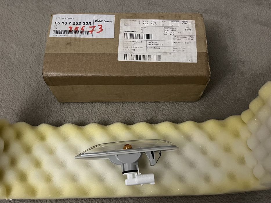 Новий оригінальний поворотник BMW е90, е91, е92, е93