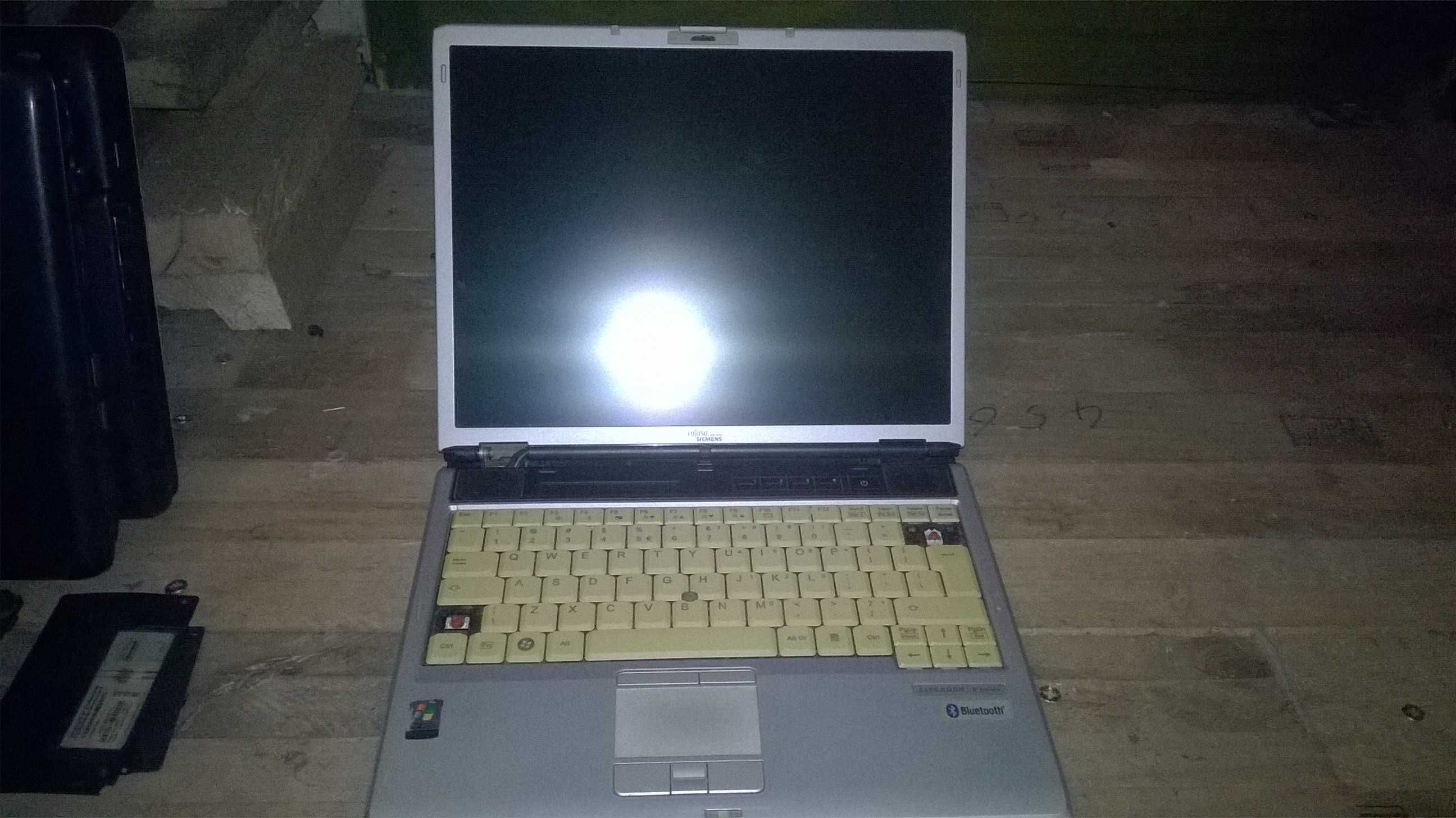 sprzedam trzy laptopy