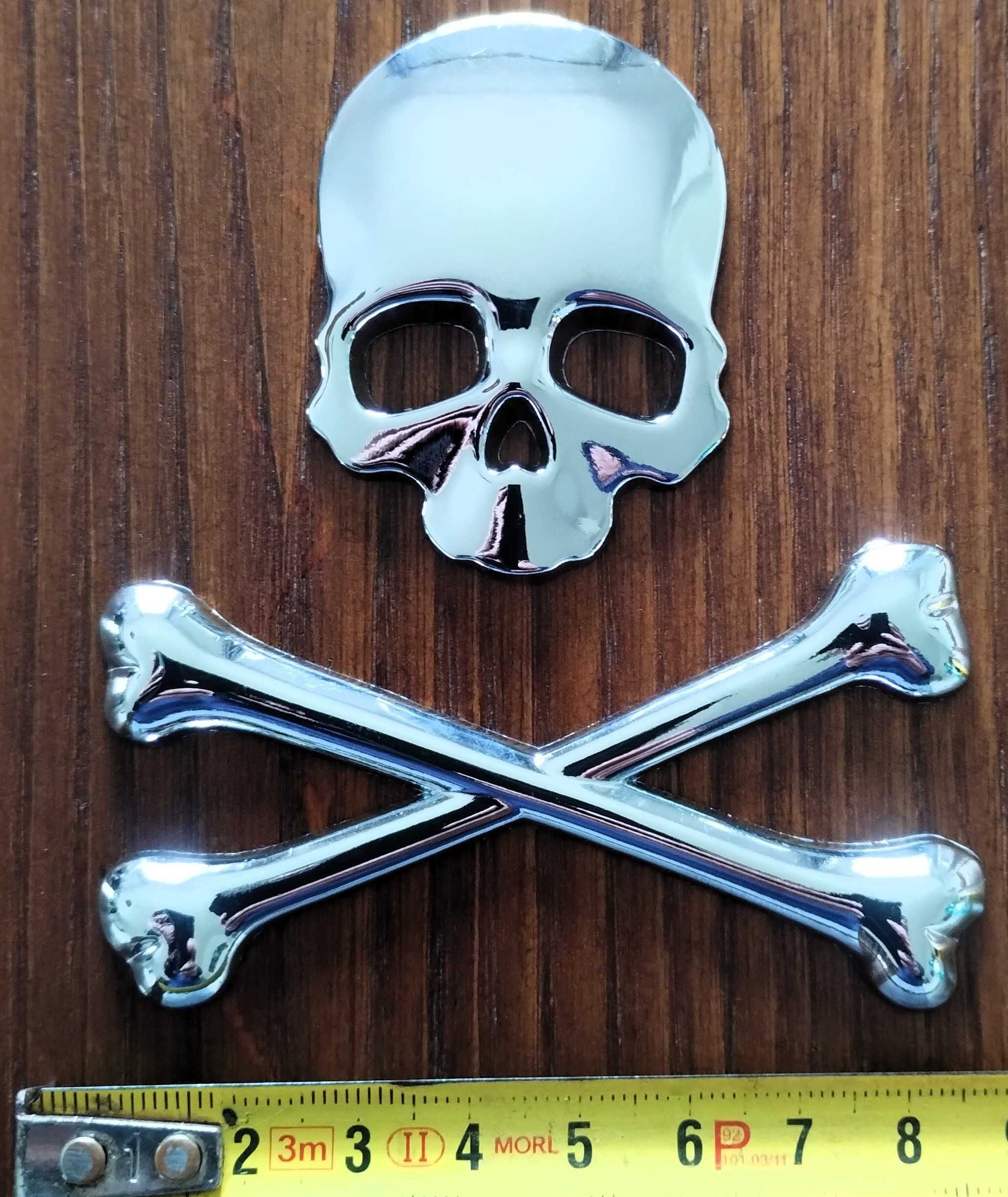 Caveira Autocolante Metal Relevo Decorativa Prateada