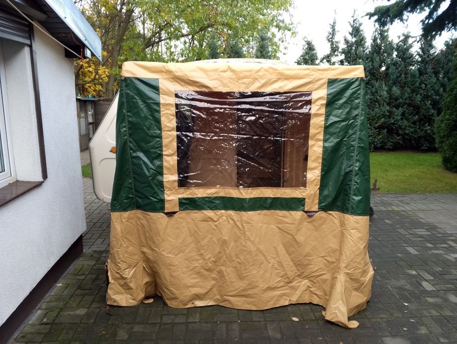 Przyczepa kempingowa niewiadów N 126 E zarejestrowana.