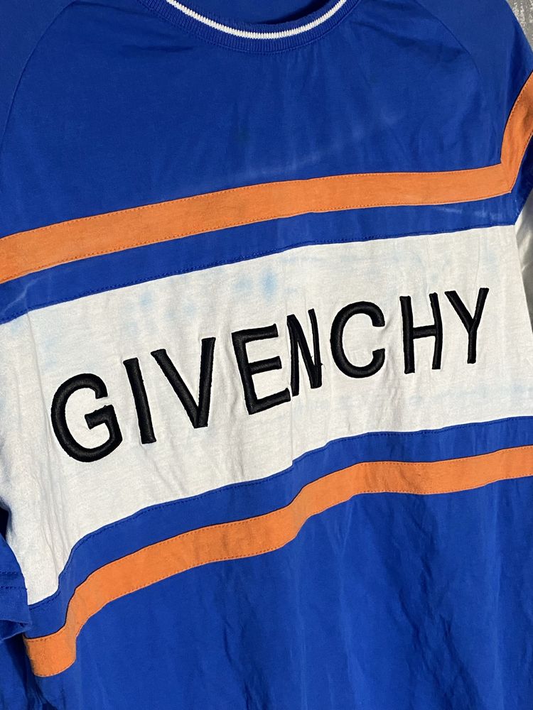 Футболка Givenchy