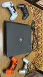 Playstation 4Pro (1 Tb) + 4 шт. DualShock