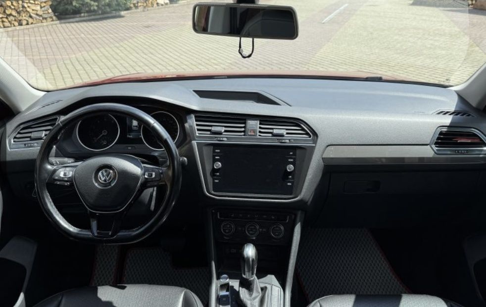 Фольксваген Тігуан 2017 2.0TSI SE+