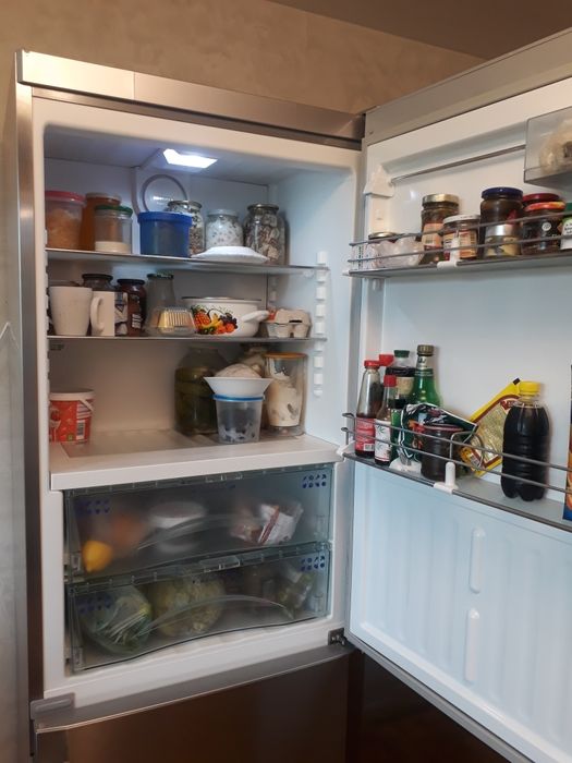 Холодильник Liebherr CBNPes 5156. Виготовлений в Австрії