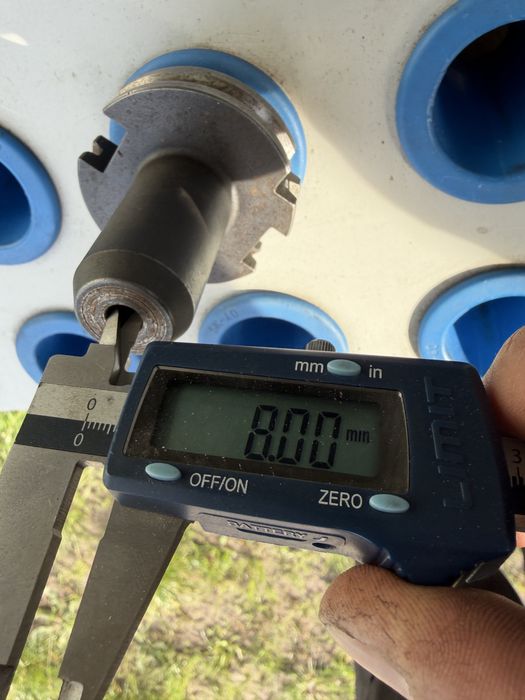 Oprawka narzędziowa SK40 z trzpieniem Ø8 mm – długość 80mm