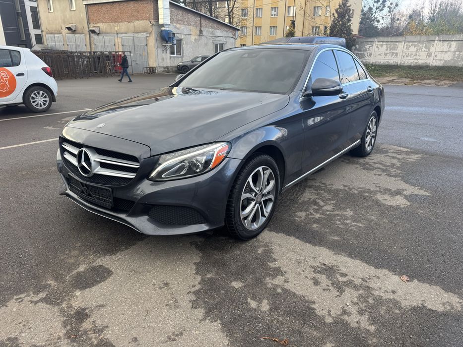 Продам мерседес С300 4matic 2016 рік
