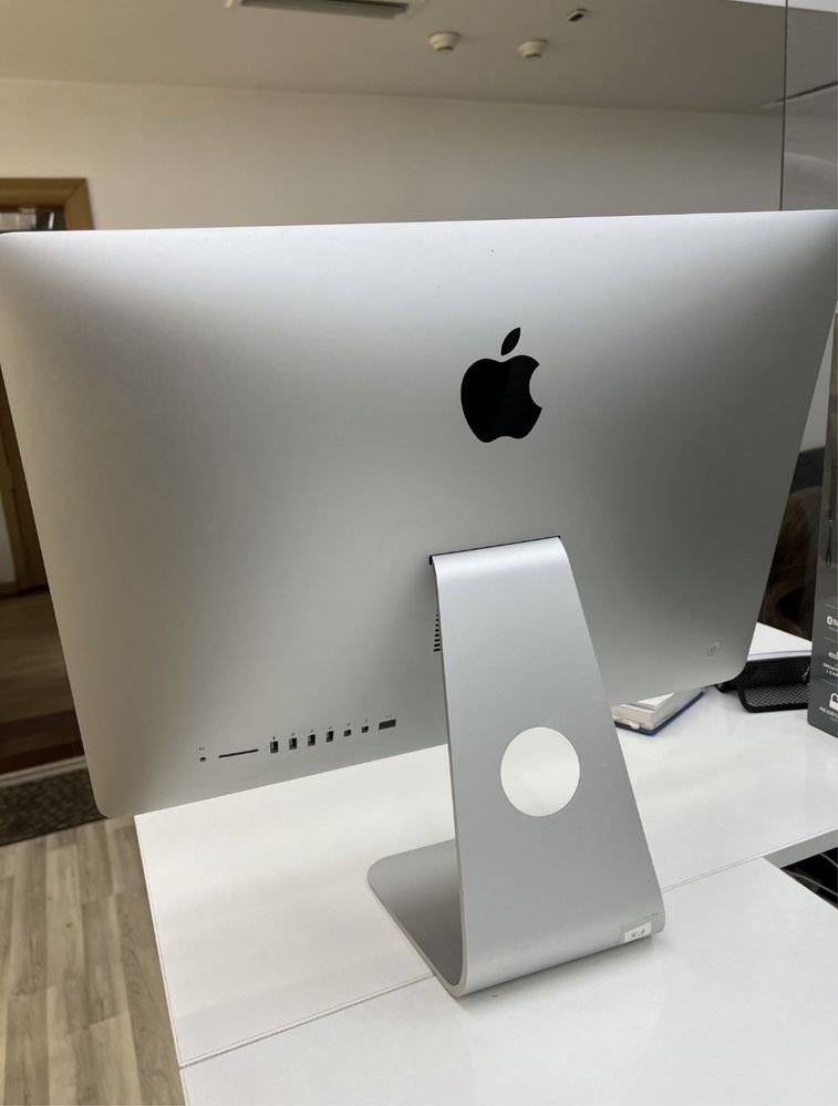 iMac 2016 года 21.5.