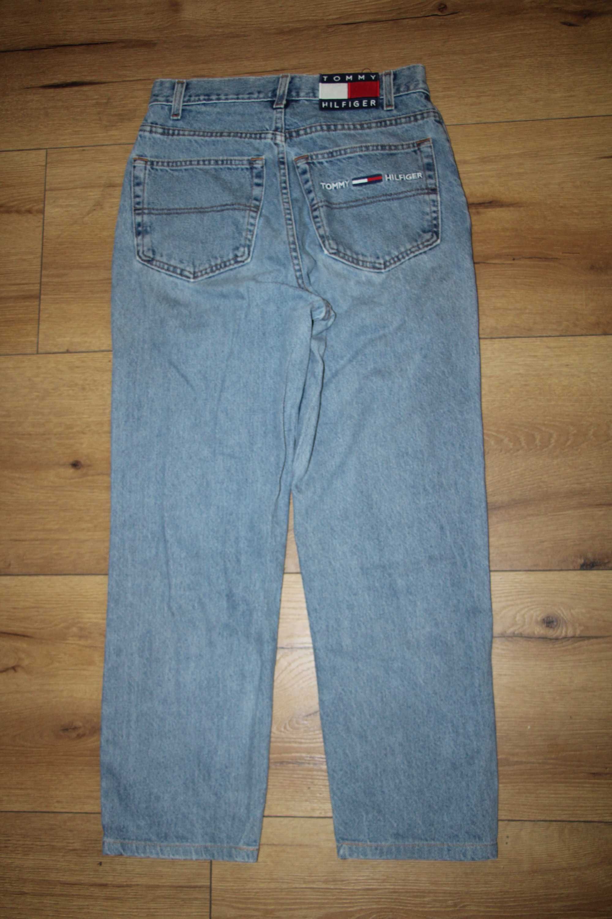 Tommy Hilfiger 28/30 gruby jeans duże logo