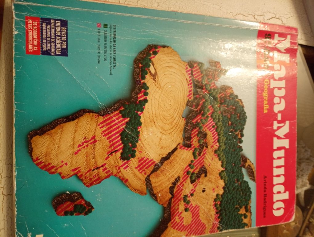 Vendo manual e livro de atividades mapa-mundo 9º ano