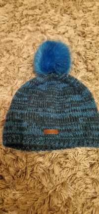Niebieska zimowa czapka firmy BARTS