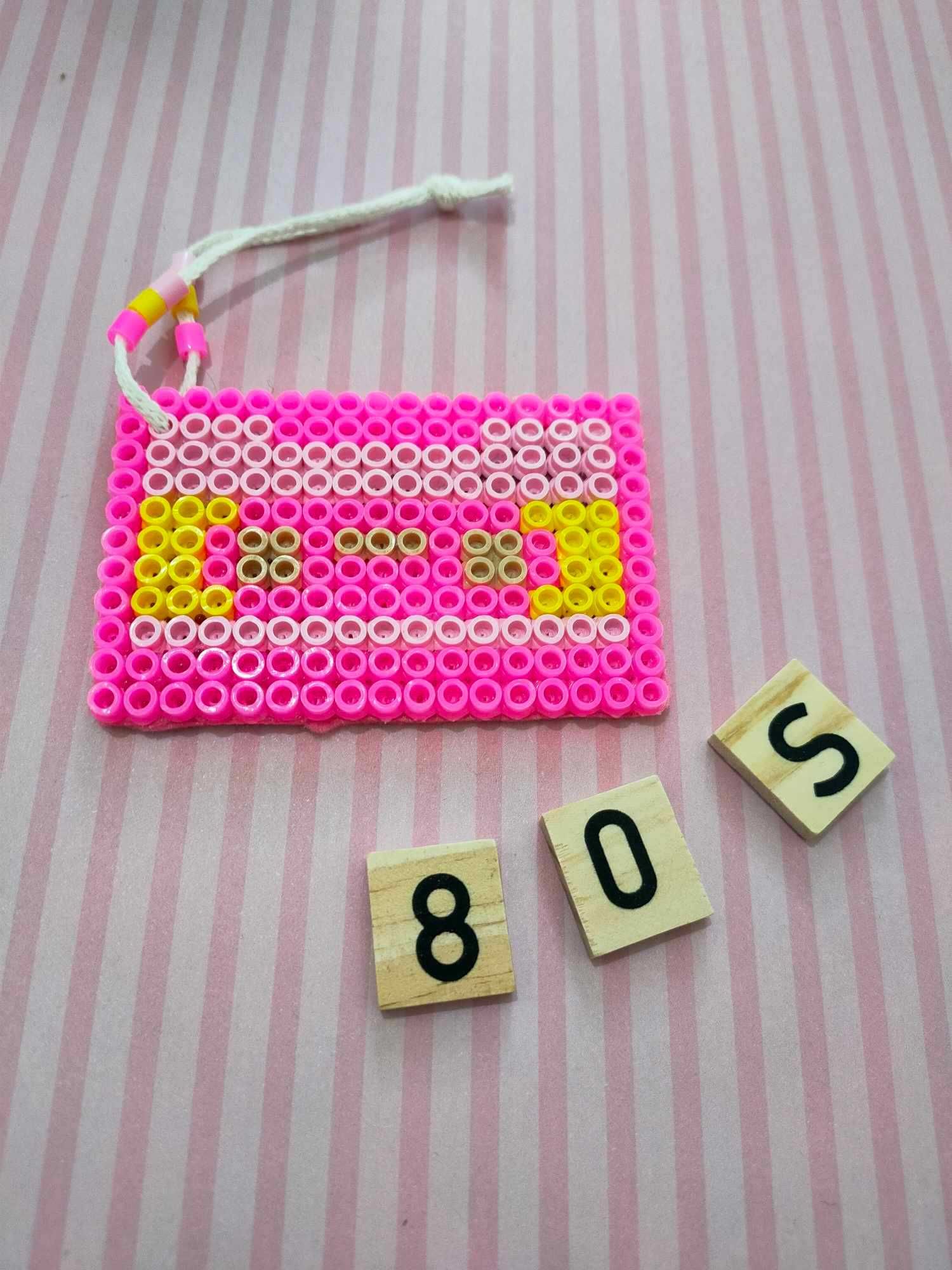 Brelok kaseta z koralików Handmade