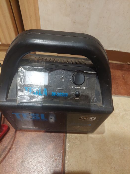 Продам зарядное 12в