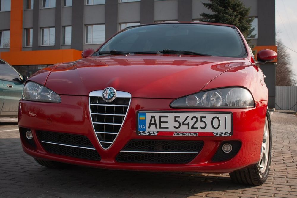 Продам Альфа Ромео 147