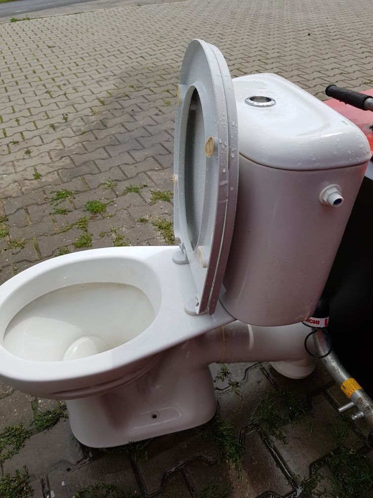Toaleta stojąca, wc, ubikacja