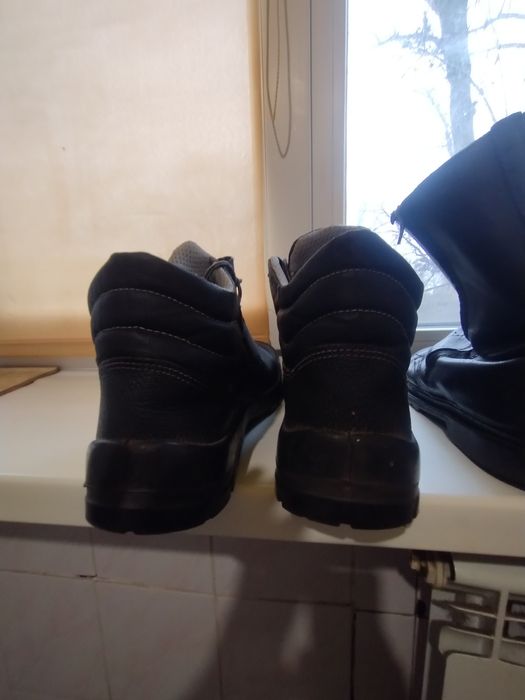 Продам кожаные рабочие ботинки talan