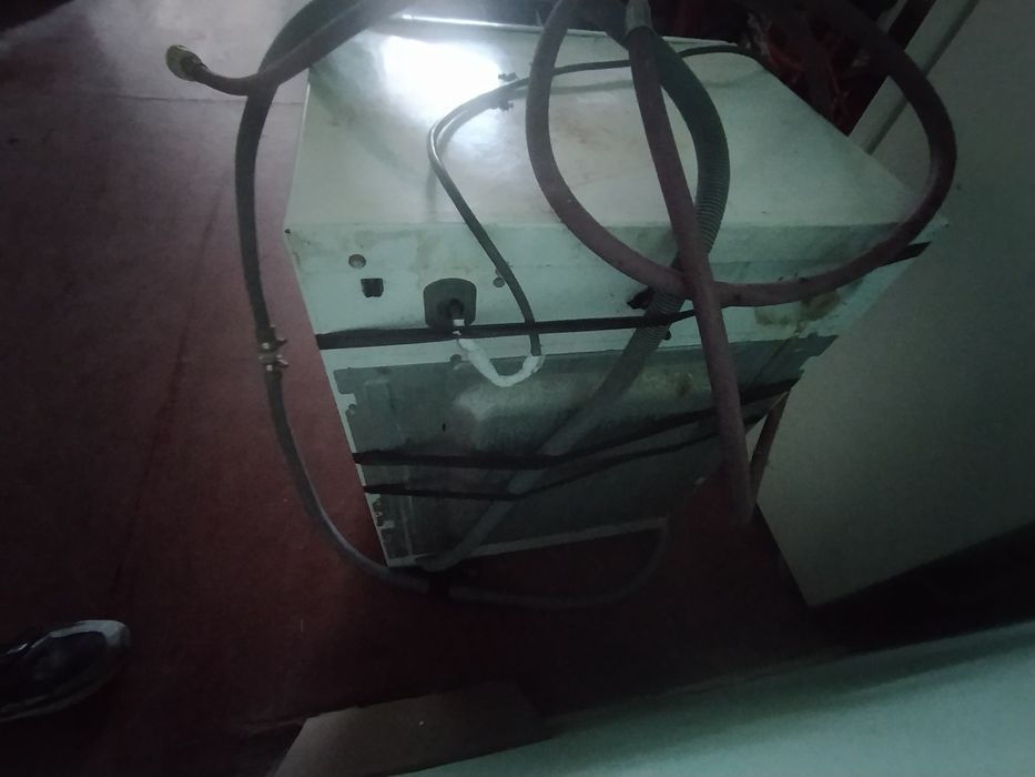 Продам стиральную машину