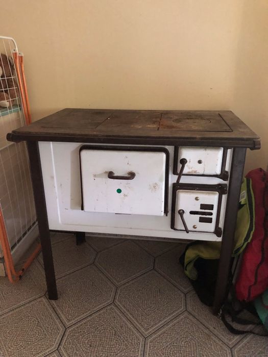 Szamotowy emaliowany stylowy piec kuchenny