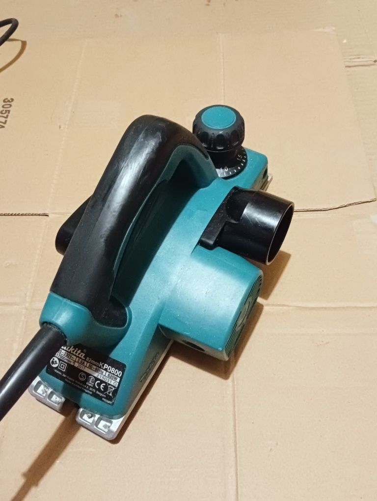 Strug do drewna Makita KP0800K