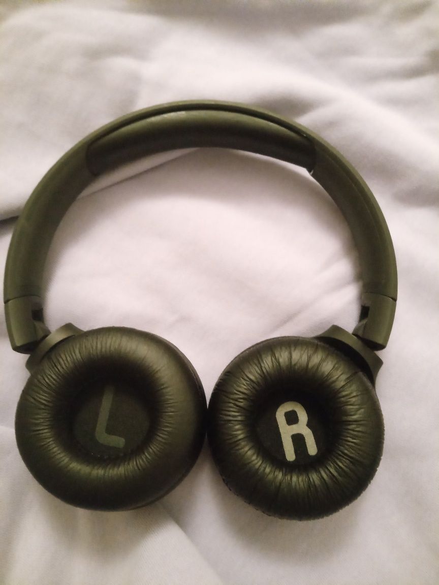 Słuchawki nauszne bezprzewodowe JBL Bt500