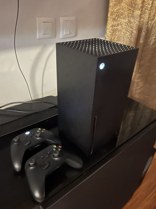 Xbox series X com jogos