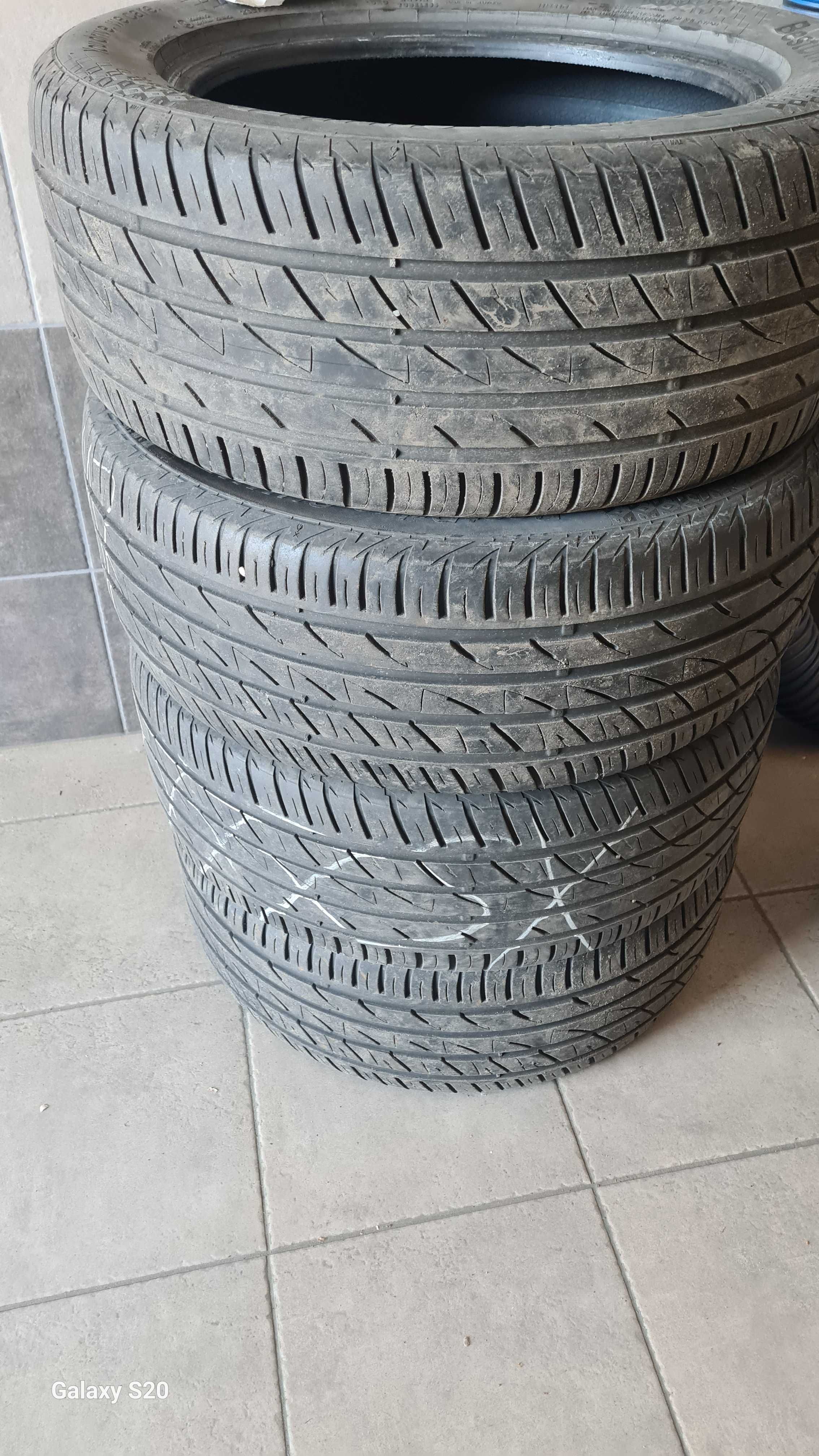 Opony letnie 235/55R17