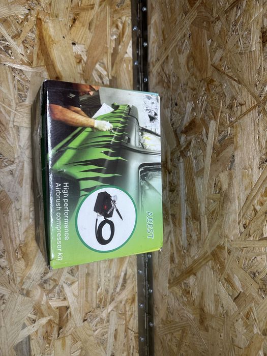 Аерограф з компресором в наборі