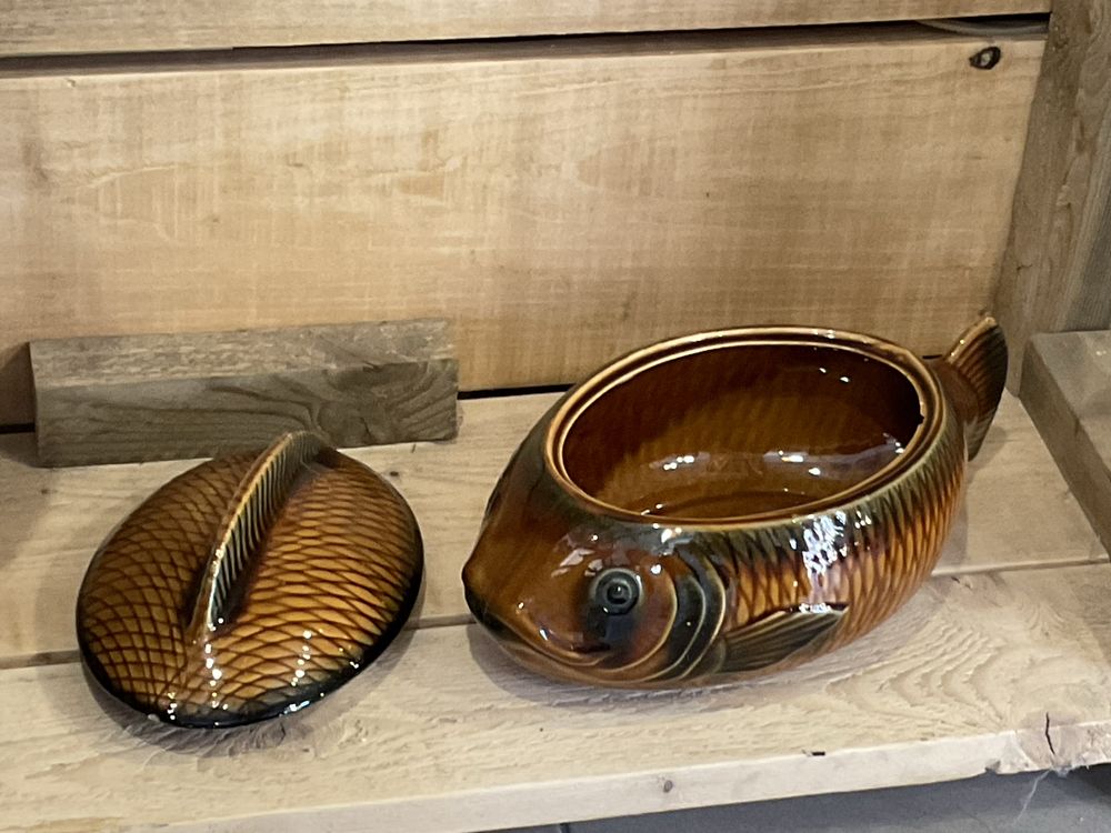 Ceramiczna Waza Fajansowa na Śledzie w kształcie Ryby- Francja