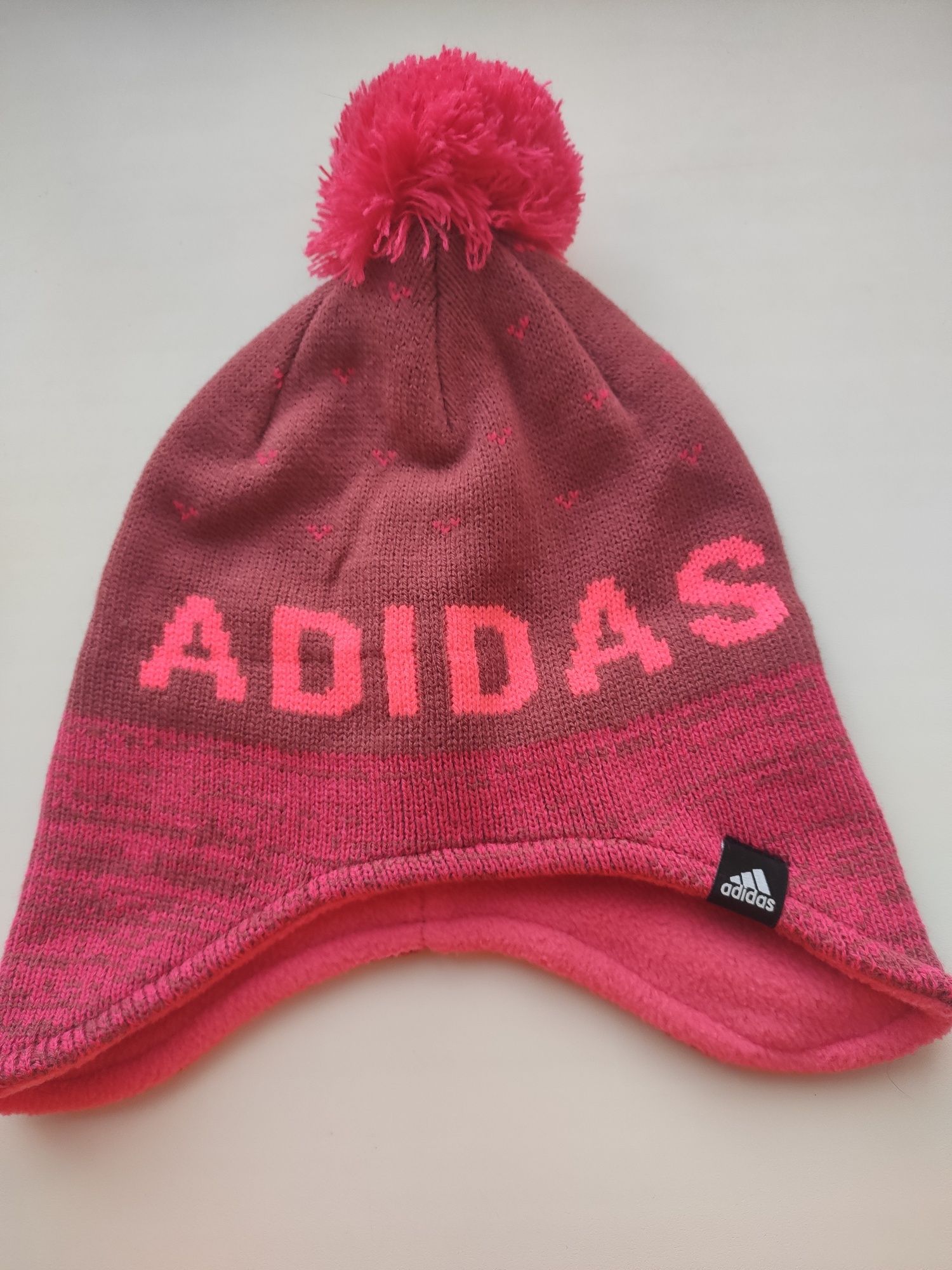 Продам шапку Adidas оригинал