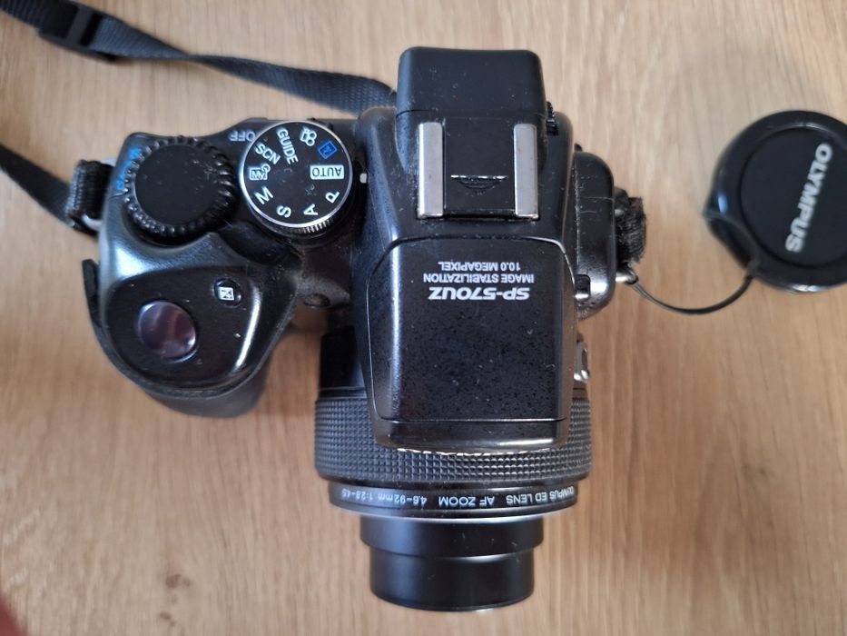 Aparat Olympus SP-570UZ, zoom 20x