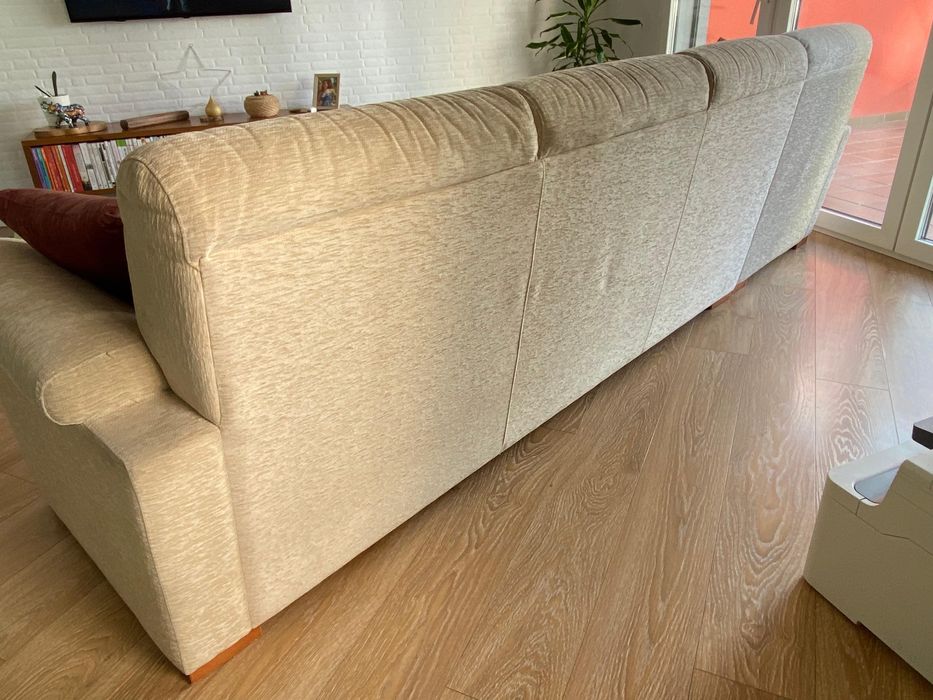 Sofa chaise long 4 lugares creme