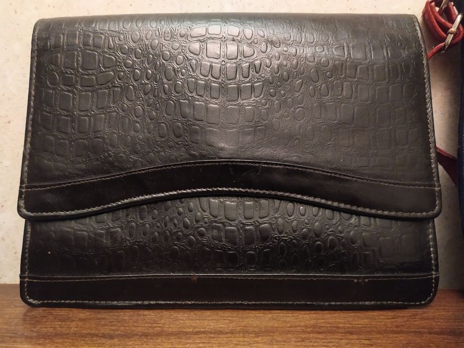 Клатч из натуральной кожи