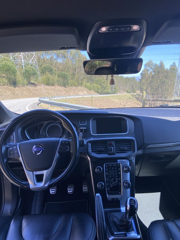Volvo V40 D4 R-Desing