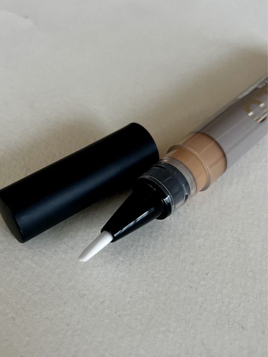 Smashbox Halo Healthy Glow 4 in 1 Perfecting Pen L20N korektor