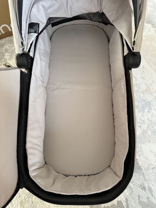 Продаю коляску 3 в 1 Anex IQ, колір vintage