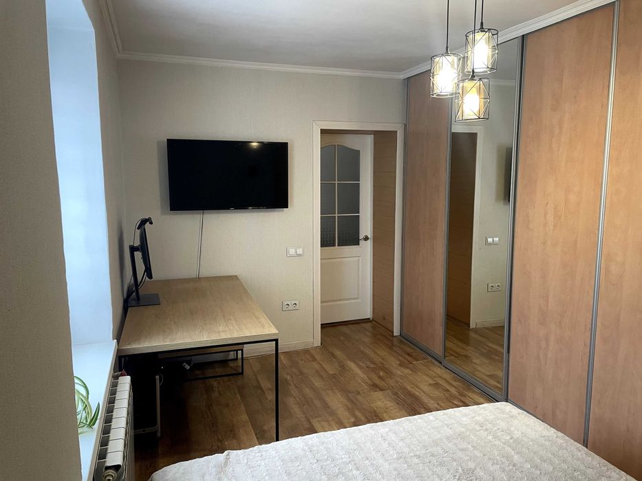 Здається квартира довгостроково 3 кімнати