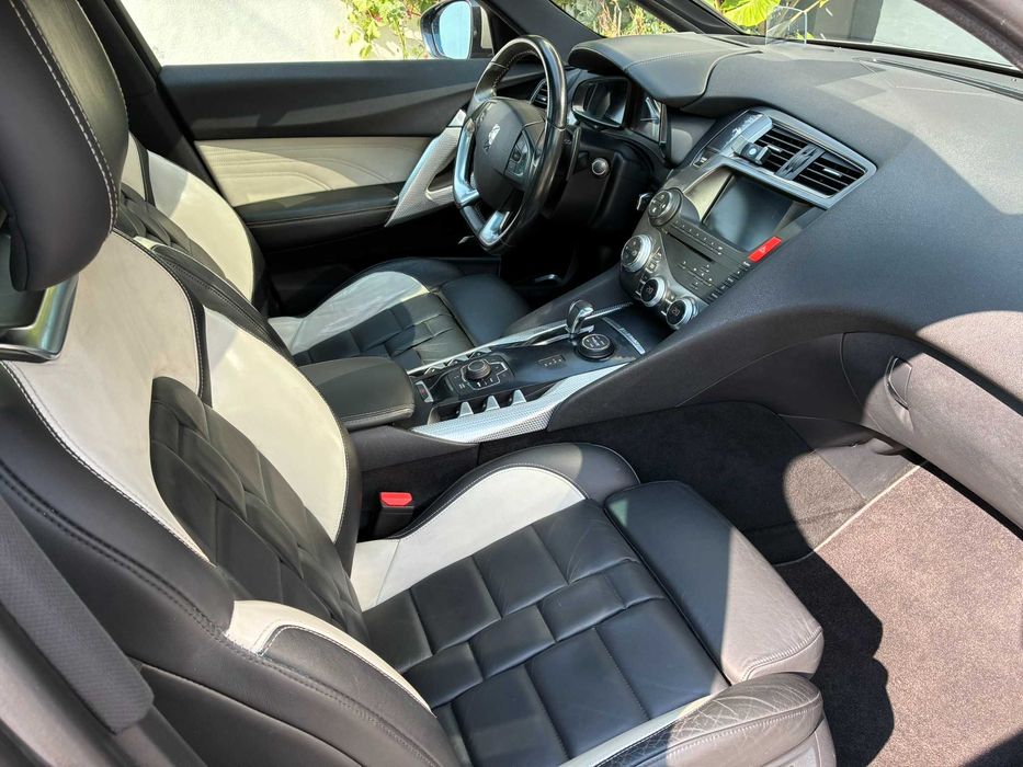 DS5 2.0 HDi Hybrid4 Sport Chic 152mKm 200cv